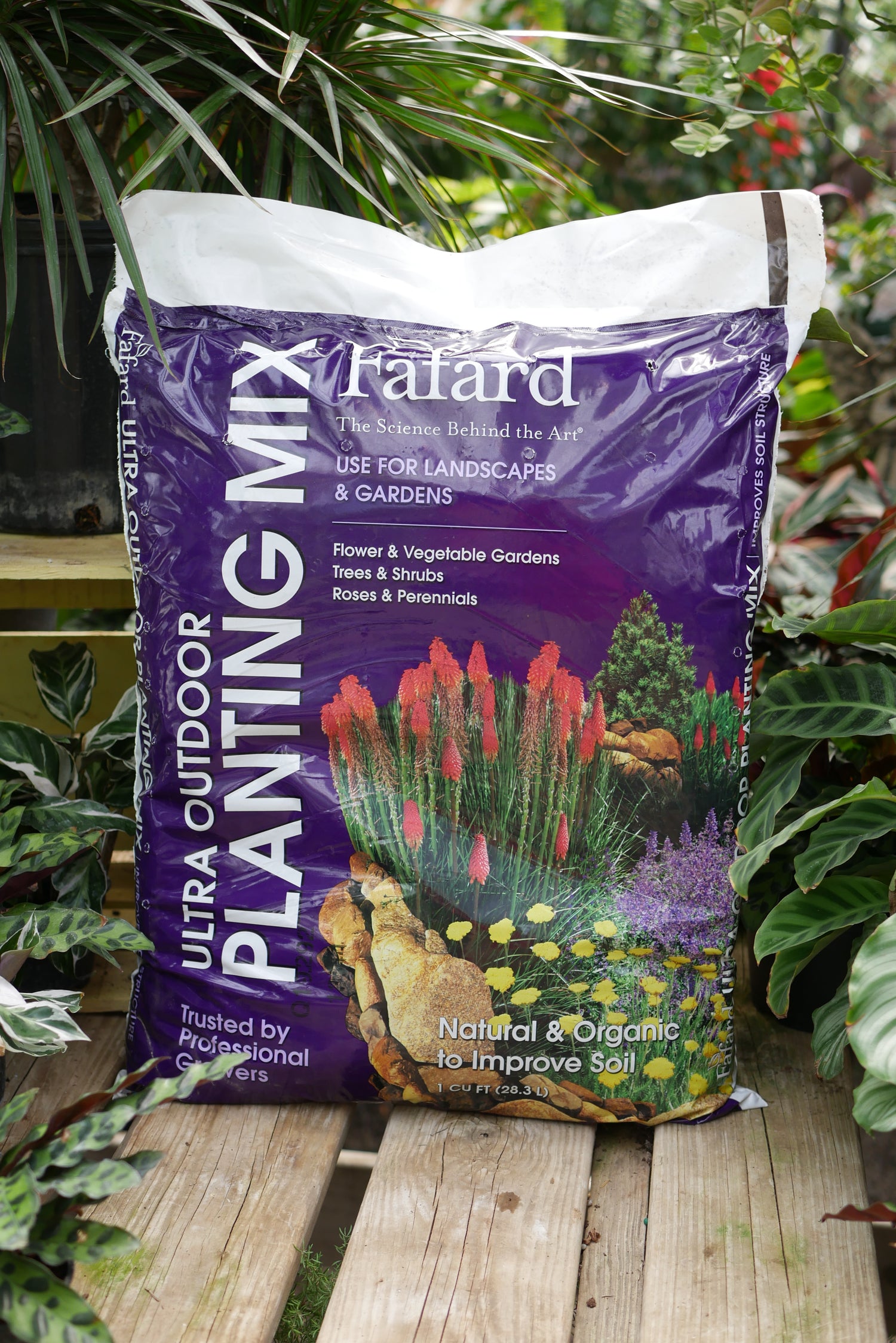 fafard potting mix near dayton Fafard Ultra Outdoor Planting Mix – Suncrest Garden Center