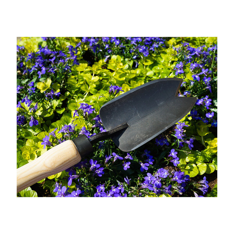 DeWit Trowel - 2 Point Cutting Edge Large Welldone